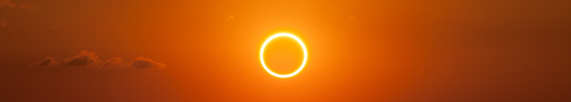 Áprilisi égi jelenségek – esténként őrült bolygóparádé, holdsarló, a Lyridák meteorzápora, együttállások, fedések és a hó végén újra a csillagászat napja!