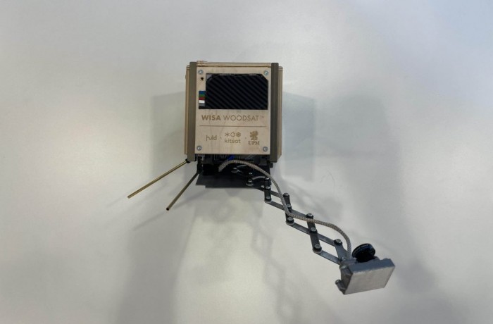 Idén indul a világ első fából készült műholdja