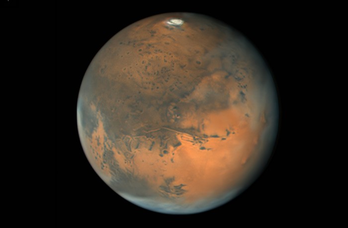 A frissen kitört hatalmas porvihar átrajzolja a Mars felszínét