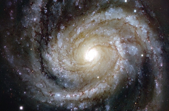 Messier 100 – egy csillagontó galaxis