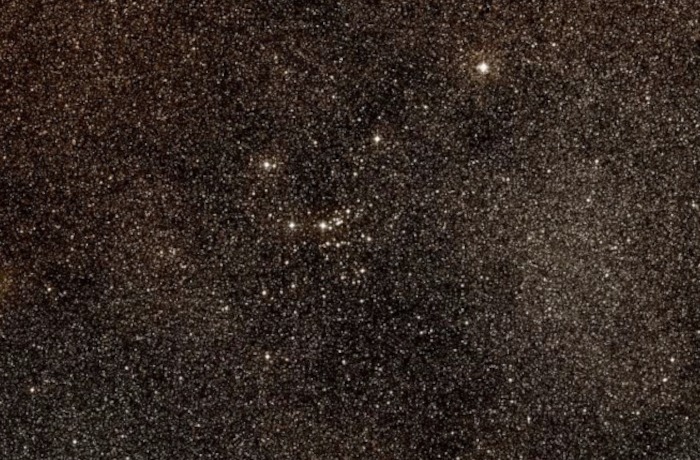 Messier 25 – egy laza nyílthalmaz a Nyilasban