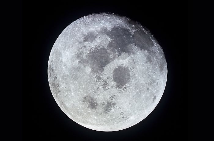 Katalogizált űrszemét a Föld és a Hold között