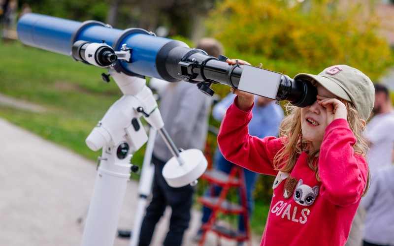 Nappali távcsöves észlelés