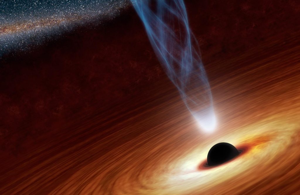 Rádiósugárzó aktív galaxismag fantáziaképe. Középen az akár több milliárd naptömegnyi fekete lyuk, körülötte az anyagbefogási korong, rá merőlegesen pedig a rendszert elhagyó plazmanyalábok egyike. (Kép: NASA / JPL-Caltech) Forrás: https://www.hayvine.com/