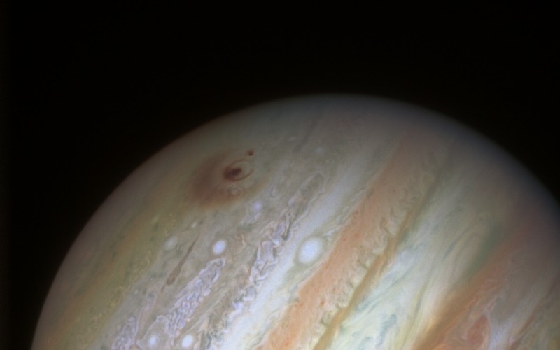 A Shoemaker-Levy 9 becsapódásának nyoma a Jupiter déli féltekéjén a HST 1994-es felvételén, Judy Schmidt utómunkálataival (FlickR / CC2.0)