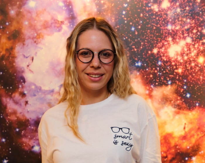 Hímzett póló - Smart is sexy - S